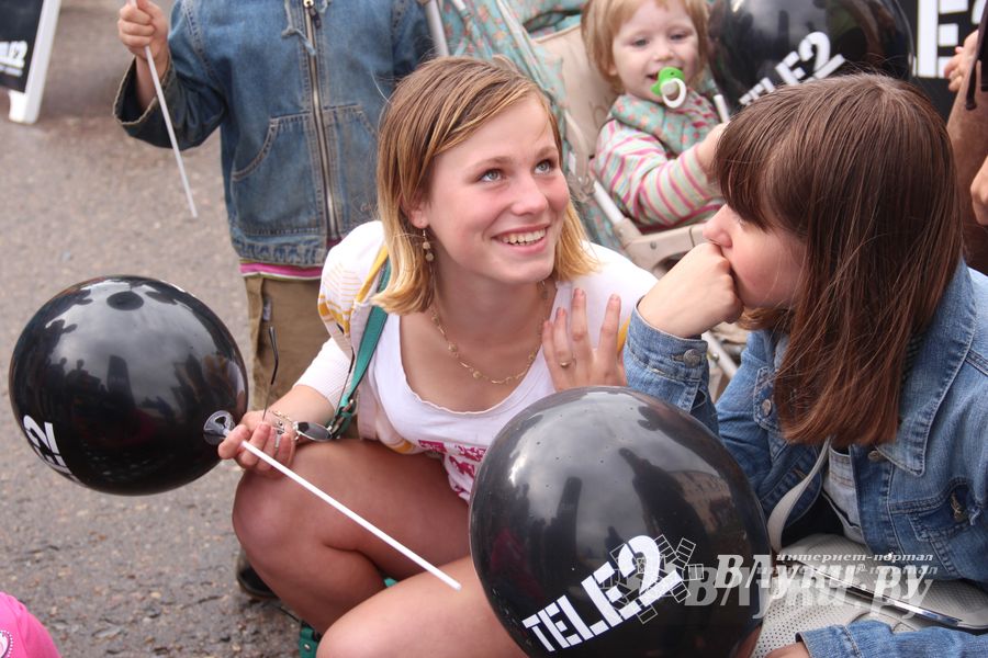 Tele2 поздравила великолучан с Днем рождения любимого города (фото)