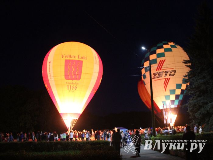 Огненные шоу состоялись над Ловатью (ФОТО)