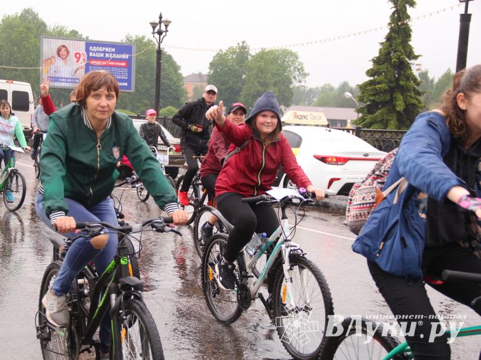 Зигзаг здоровья выполнили великолукские велосипедисты (ФОТО)