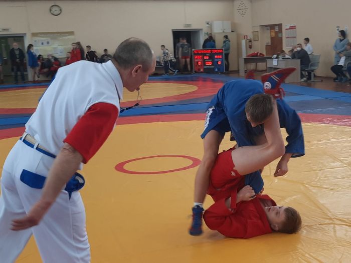 Великолучане привезли золотые медали с регионального турнира по самбо (ФОТО)