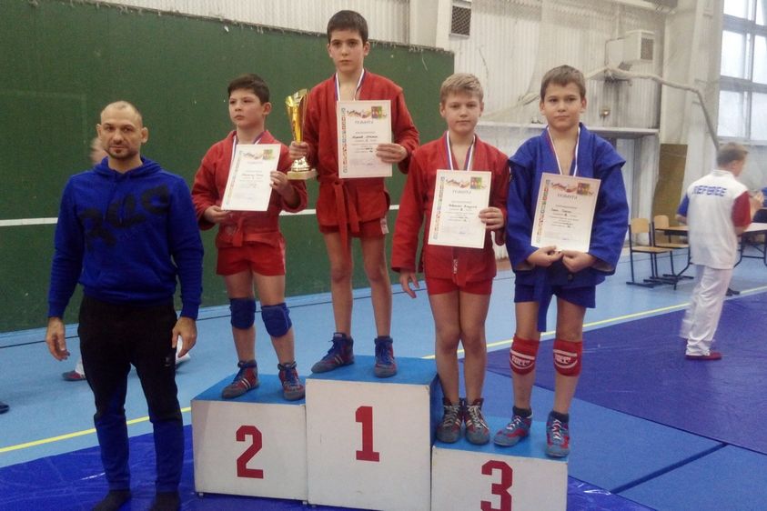 Великолучане привезли награды с Открытого Первенства города Пушкино по самбо (ФОТО)