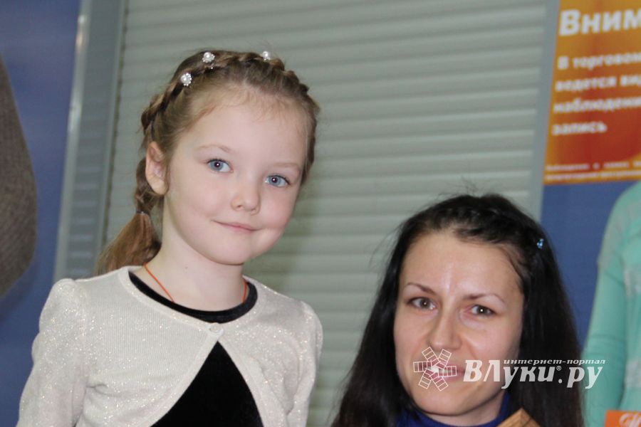 Названа победительница конкурса «Маленькая Красавица Великие Луки 2013»