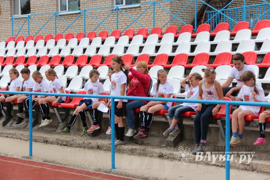 «Кожаный мяч» в Великих Луках