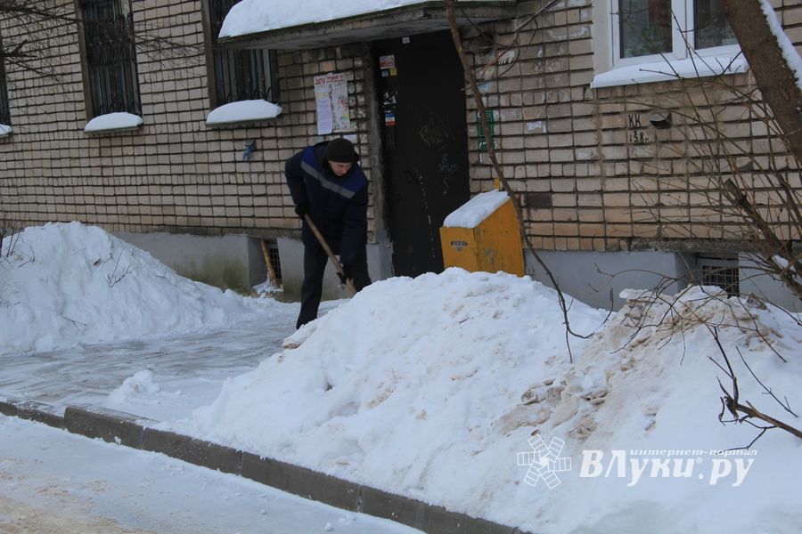 Смелые люди на крах Великих Лук