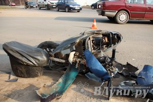 ДТП на перекрестке улиц Малышева и М. Кузьмина (фото)