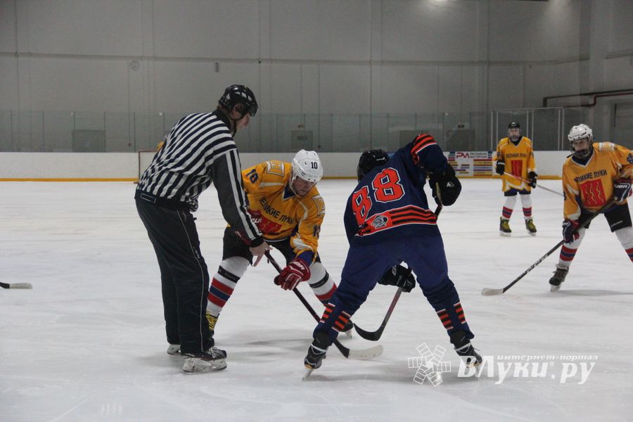 ХК «Луки-Экспресс» обошла псковскую «Гвардию» по буллитам (ФОТО)