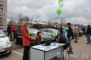 В Великих Луках прошла автомобильная ярмарка