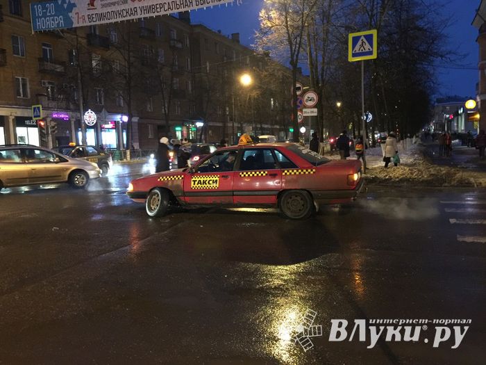 Отвалилось колесо (ФОТО)