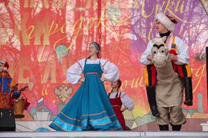 В Великих Луках проходит Весенняя ярмарка (ФОТО)