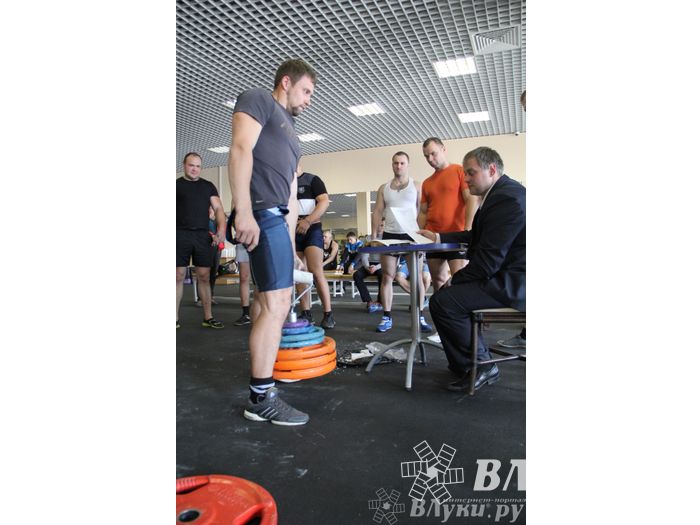 Первенство города по классическому жиму штанги и армлифтинг