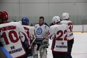 Две победы у великолукских хоккейных команд (ФОТО)