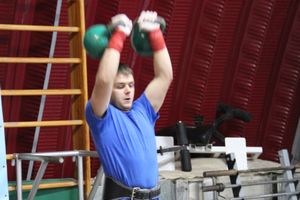 В Великих Луках прошла спартакиада по гиревому спорту среди предприятий и организаций города (фото)