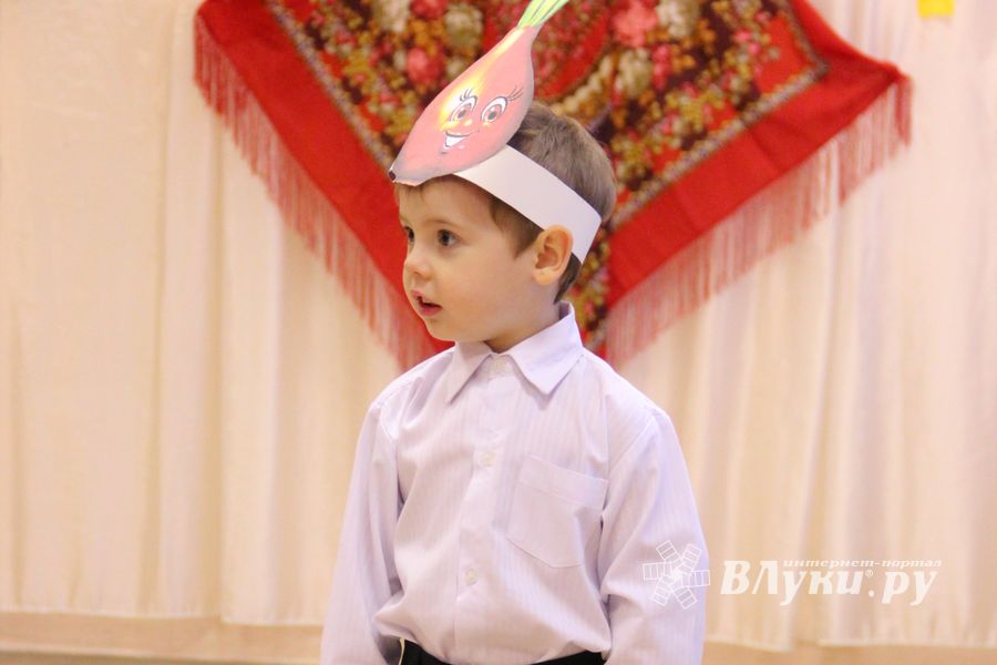 В детском саду №16 прошёл осенний утренник (ФОТО)