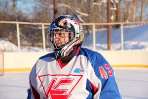 Великолукский хоккей: много забитых шайб, немного потасовок и разбитых лиц (фото)