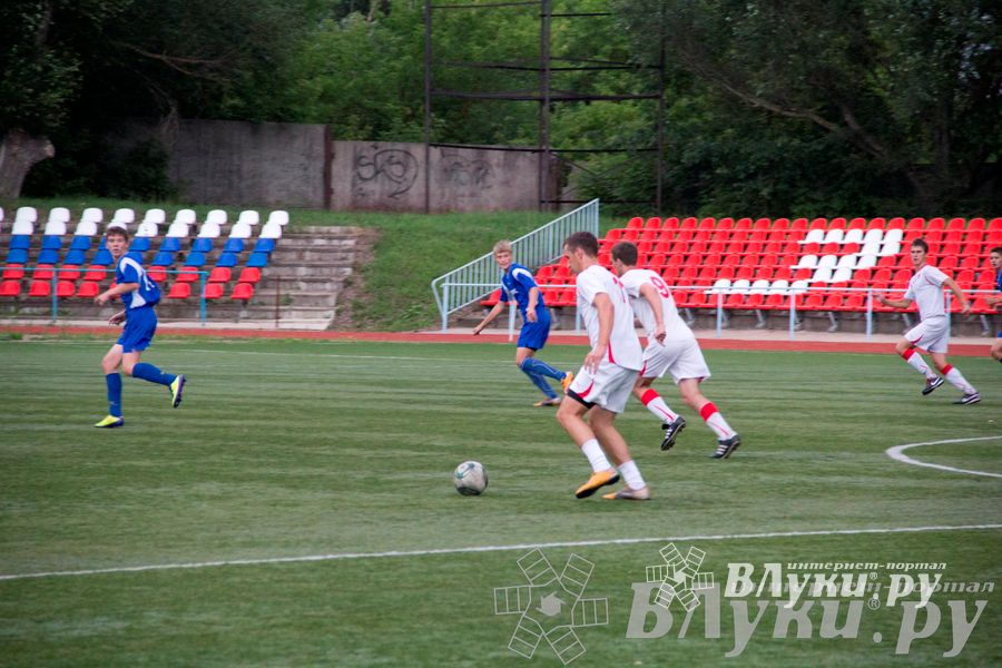 Футбольный матч «Экспресс-2» — «КПРФ»