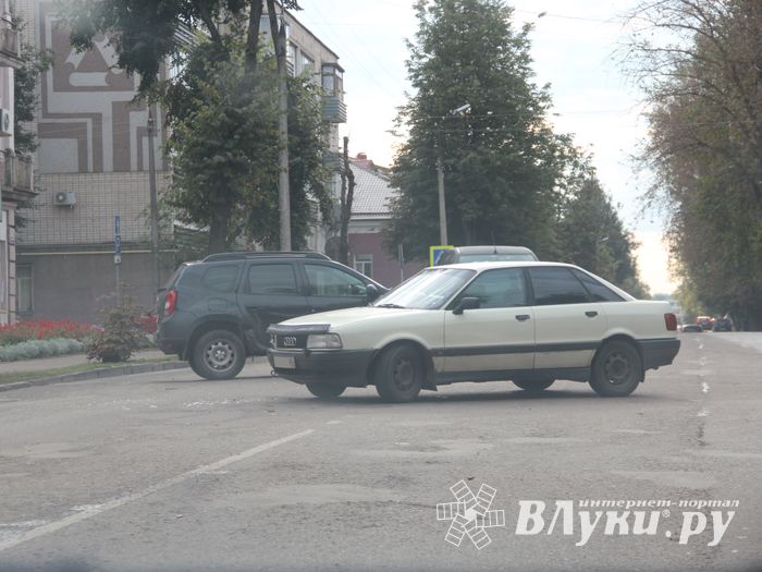 ДТП на перекрёстке Пушкина/Либкнехта (ФОТО)