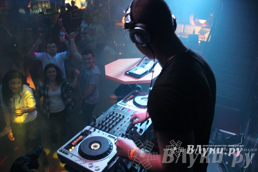 Битва Ди-джеев