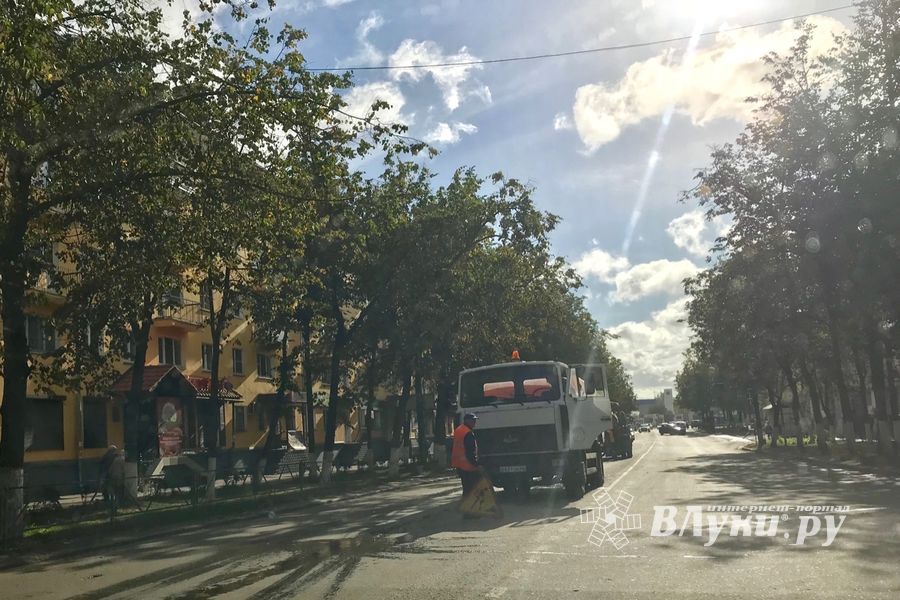 На пр-те Ленина затруднено движение автотранспорта (ФОТО)