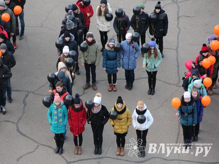 Сегодня над Великими Луками летели шары