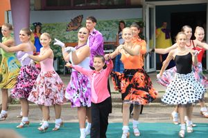 "Улыбнемся солнечному дню"