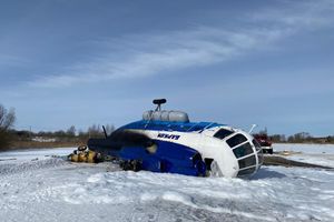 Вертолет Ми-8 попал в аварию в Великолукском районе