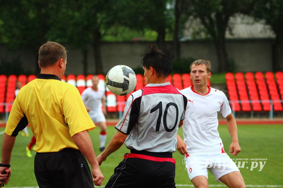 "Экспресс" (Великие Луки) - "Купол-ВДВ" (Псков)