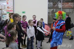 В ТЦ «Апельсин» прошла весенняя ночь распродаж