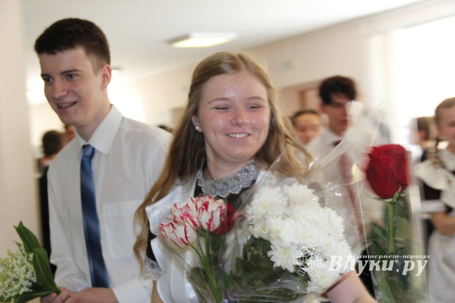 В школе №13 прошел «Последний звонок» (ФОТО)