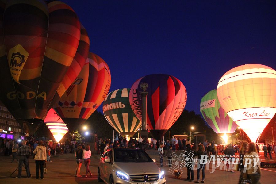 В Великих Луках отметили День России