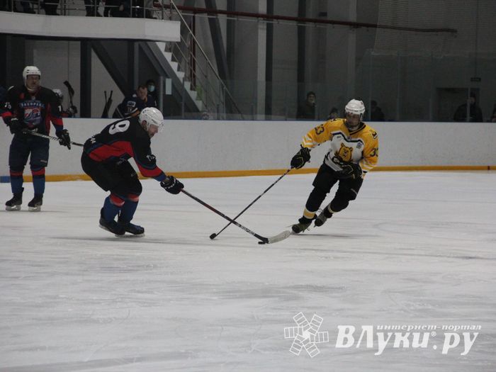 Великолукский «Экспресс» одержал победу в игре с псковскими «Медведями» (ФОТО)