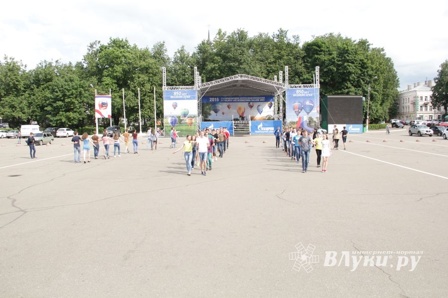 Репетиция вальса