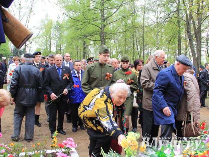 В Великих Луках почтили память погибших в Великой Отечественной войне