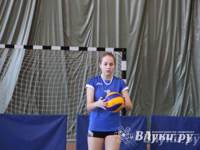 В Великих Луках прошли международные соревнования по волейболу (фото)