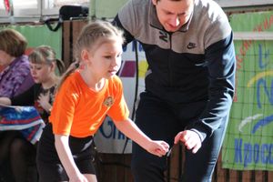 В Великих Луках стартовали спортивные соревнования среди дошколят «Юные олимпионики»