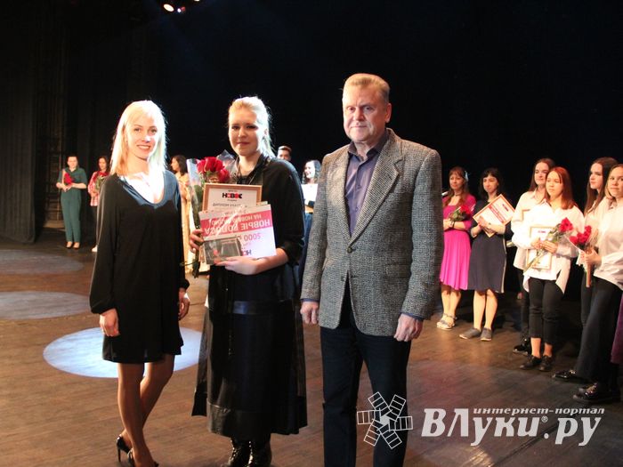 В Великих Луках состоялся финальный концерт медиа проекта «Новые Голоса на Новом Радио» (ФОТО)