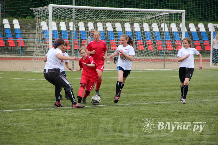 «Кожаный мяч» в Великих Луках