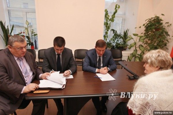 Андрей Турчак принял участие в Общероссийском дне приема граждан (фото)