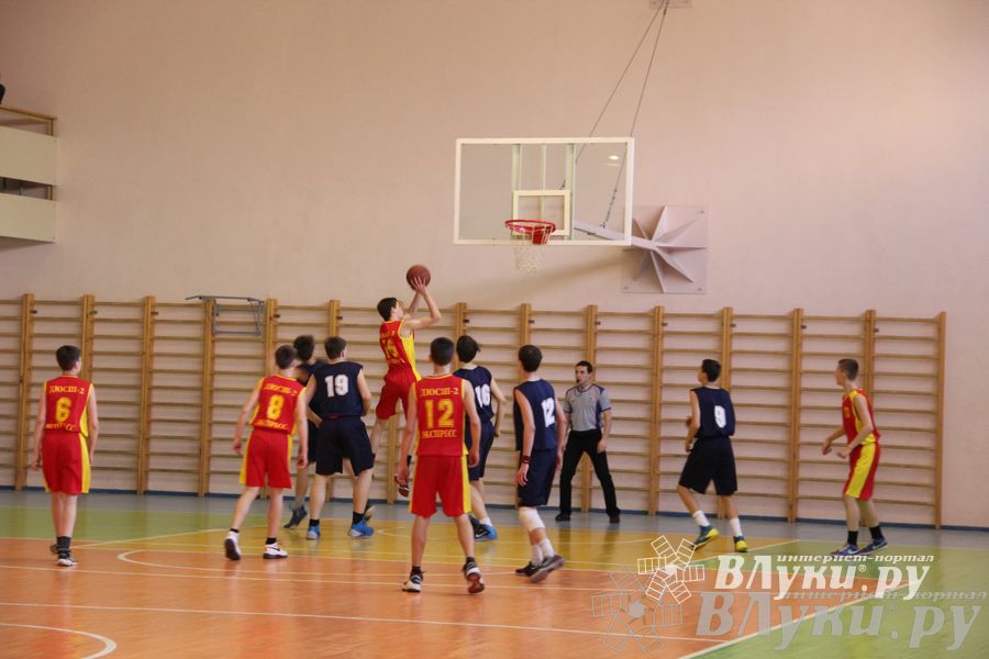 В Великих Луках прошли финальные соревнования VI-ой областной Спартакиады