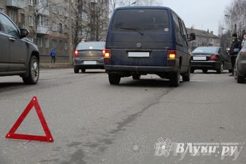 Тройное ДТП: Фольксваген, Лада, Мерседес