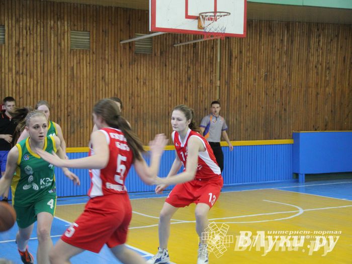 Великолучанки заняли первое место в дивизиональной игре «КЭС-Баскет» (фото)