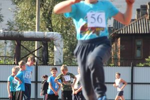 В Великих Луках проходят соревнования «Шиповка юных» (ФОТО)