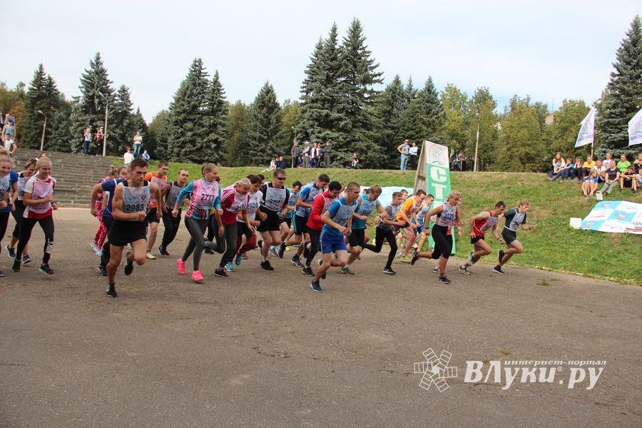 В Великих Луках прошёл «Кросс Нации-2018» (ФОТО)