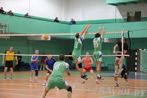 Сборная Великолукского района стала обладателем Кубка города по волейболу (фото)