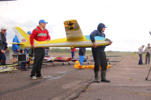 В Великих Луках проходит 7-й Фестиваль авиамодельного спорта (ФОТО)