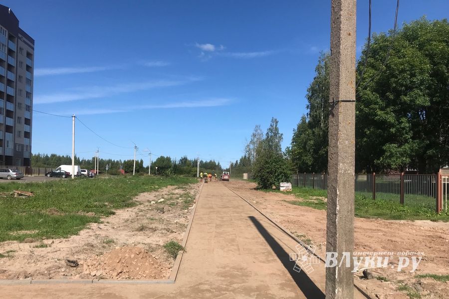 На ул. Пескарёва наконец появится тротуар (ФОТО)