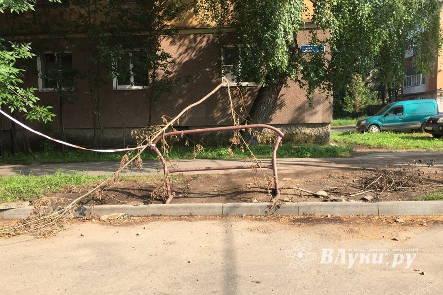 Дорога на проспекте Ленина перекрыта (ФОТО)