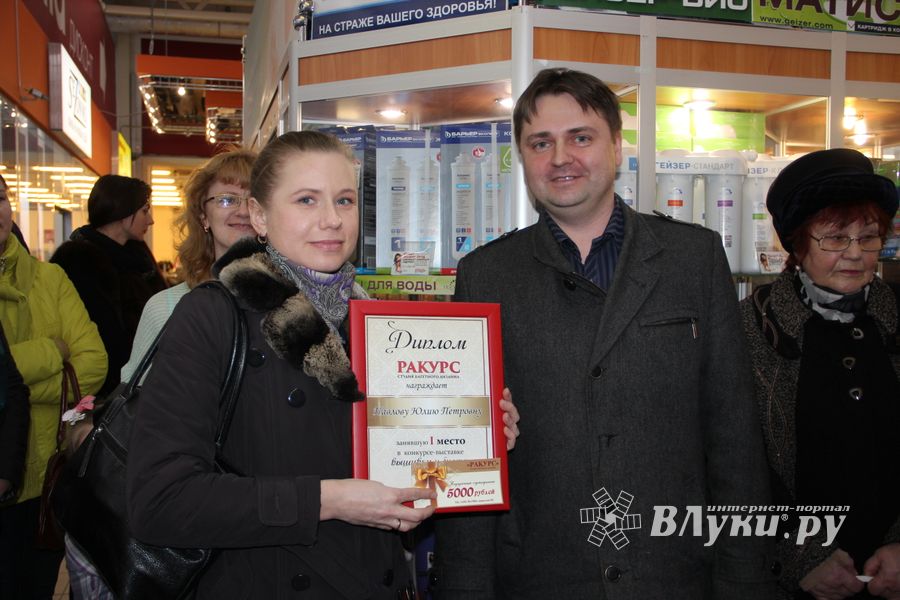 В Великих Луках прошел конкурс-выставка вышивки и бисера (ФОТО)