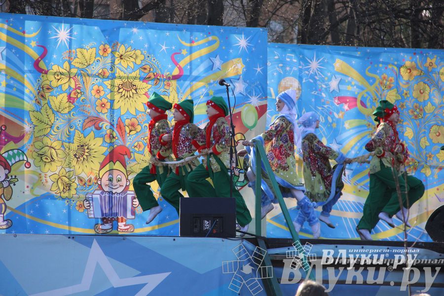 Традиционная весенняя ярмарка прошла в Великих Луках