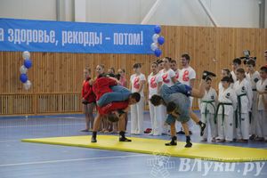 Открытие спортивно-оздоровительный комплекс «Стрелец» (фото)