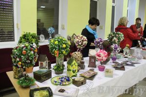 Выставка-ярмарка  «Волшебный сундучок»